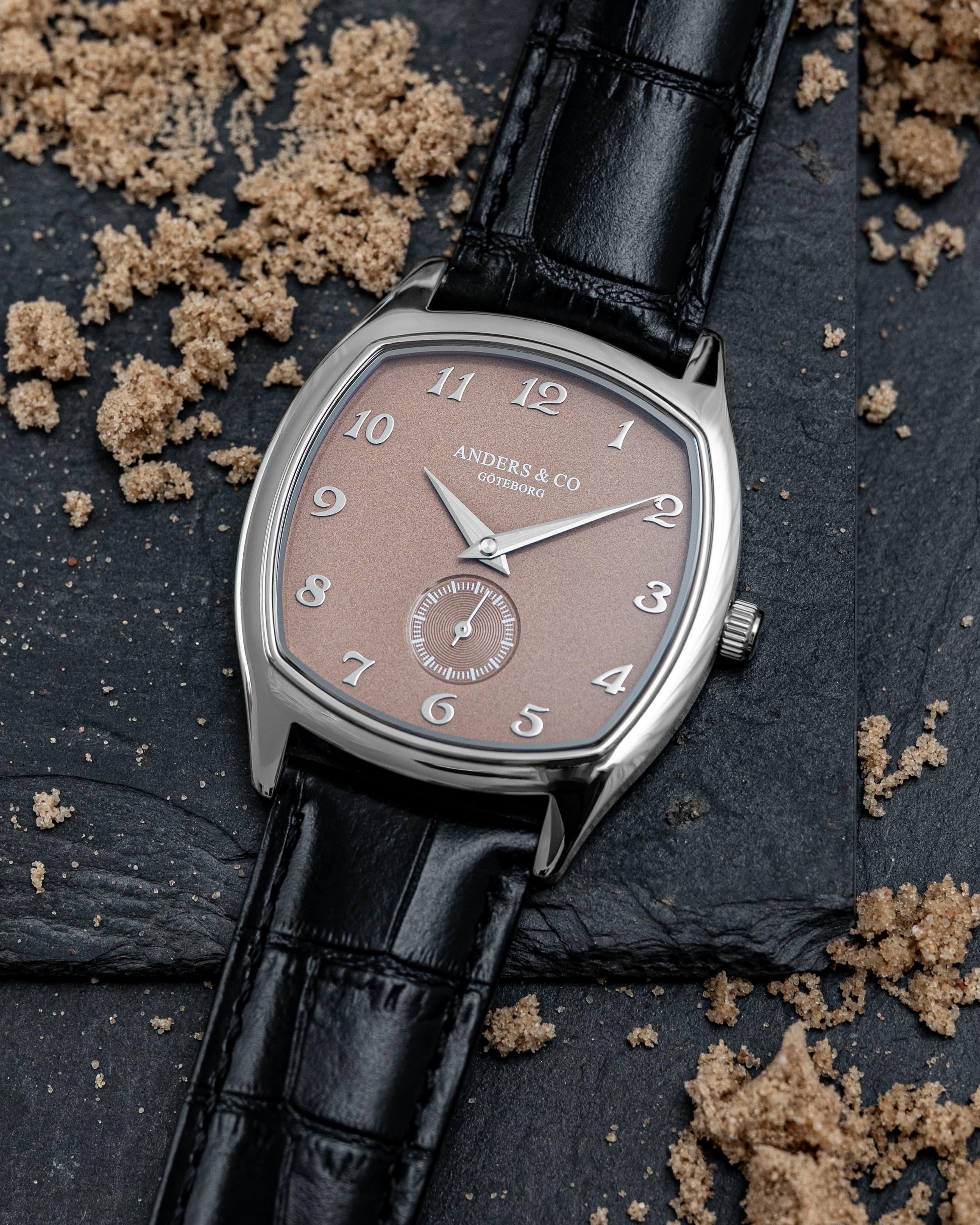 AC2 Volcán Manual Wind Salmon