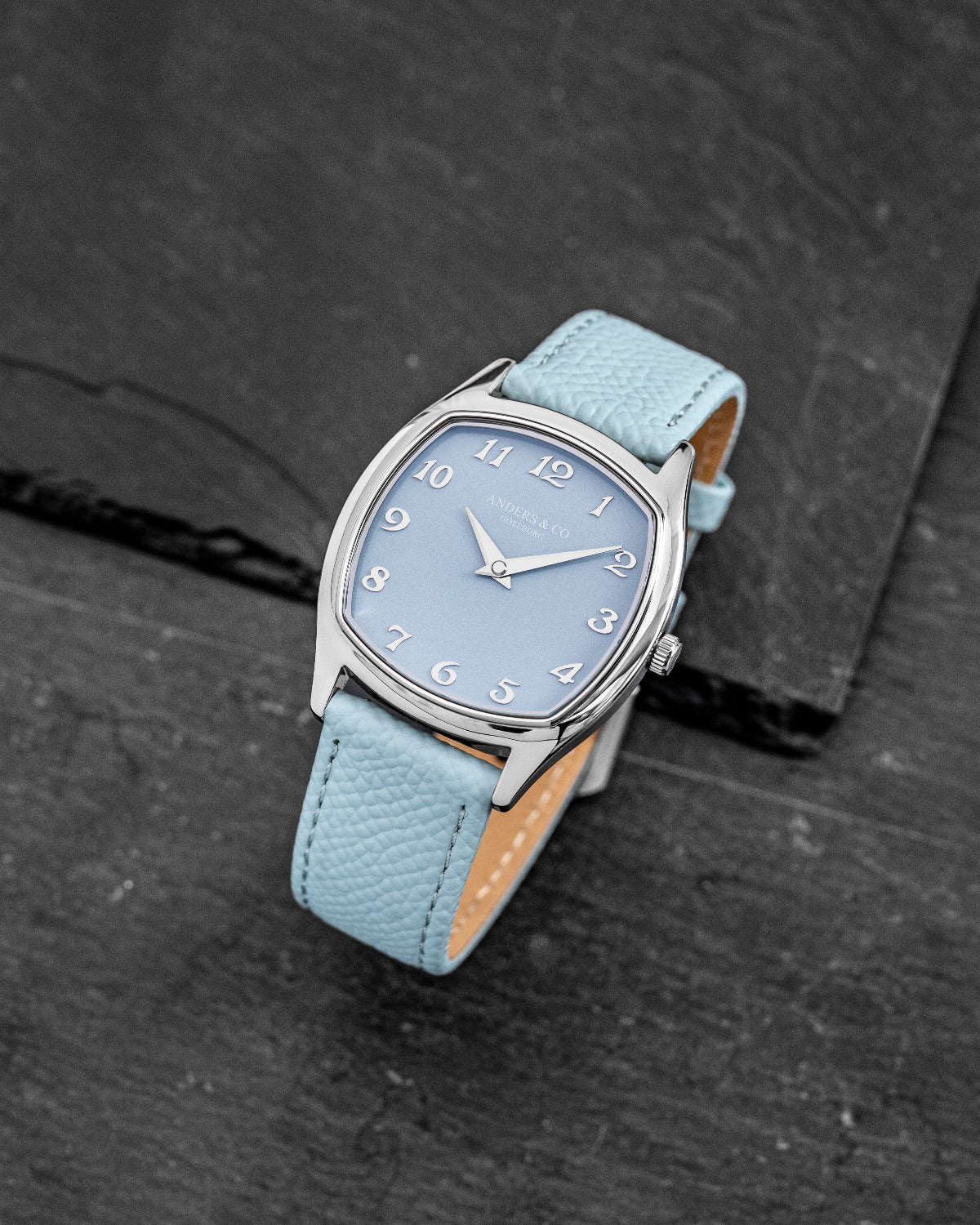 AC2 Volcán 33mm Enamel Blue