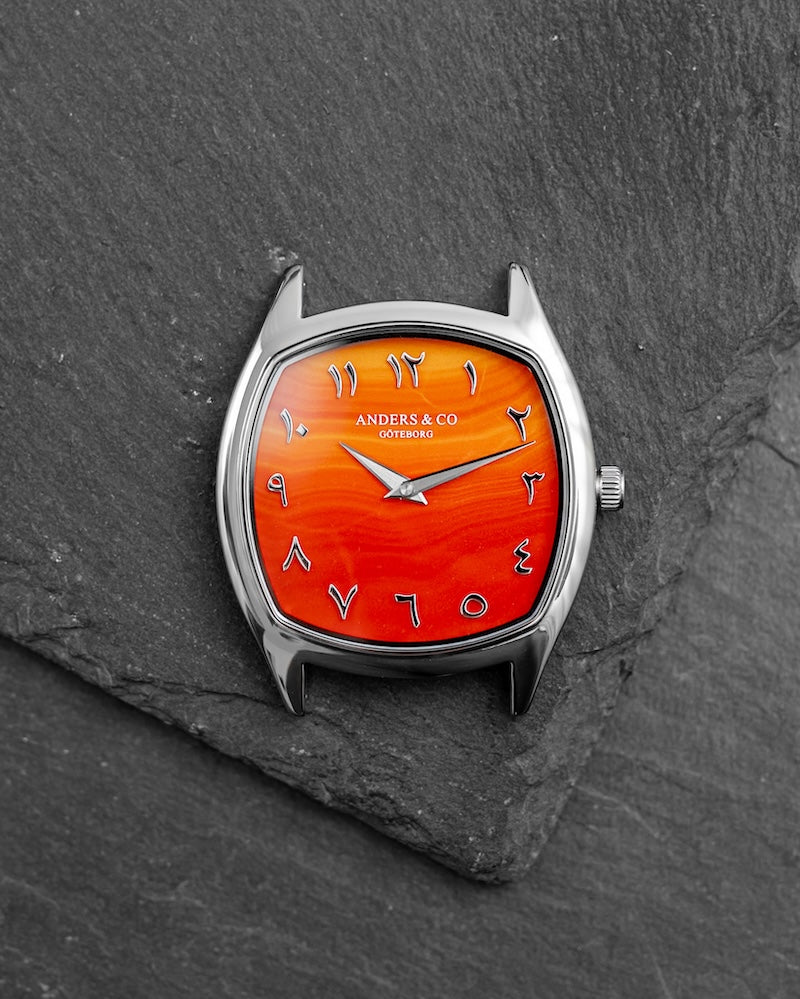 AC2 Volcán Red Agate (Eastern Arabic Numerals)